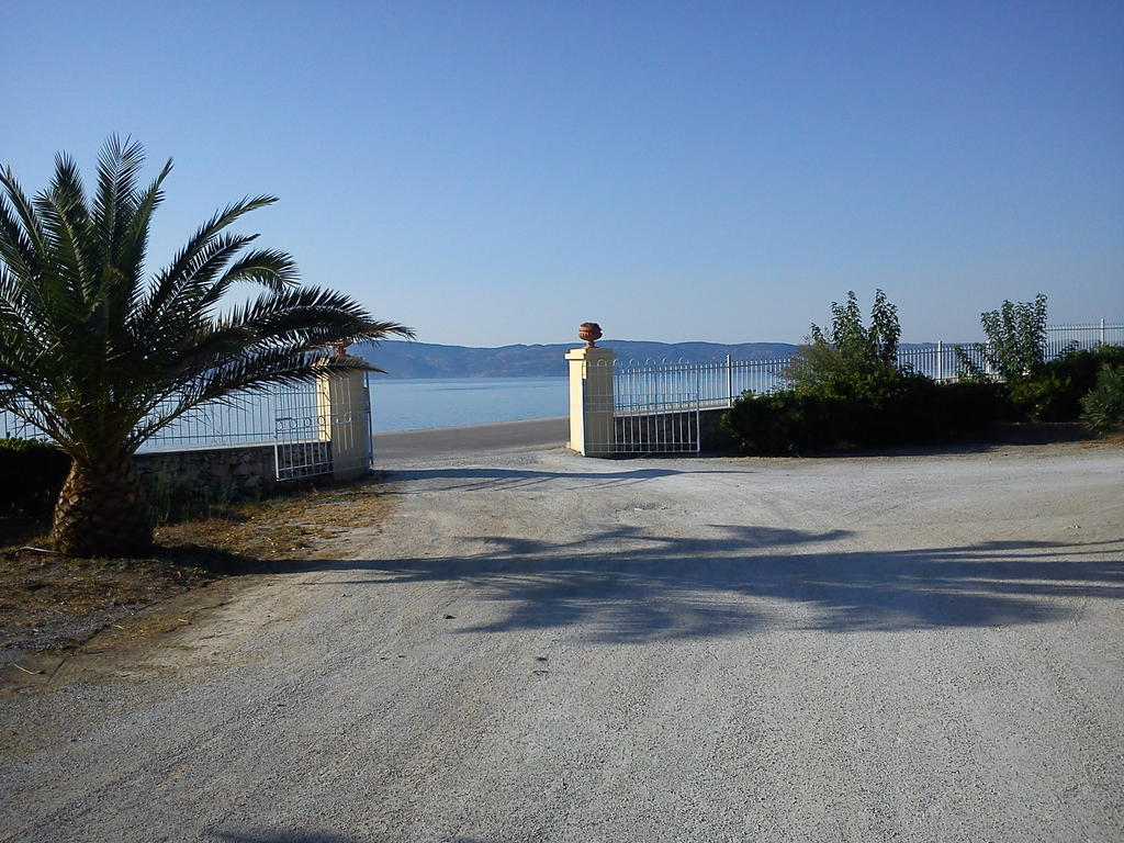 Panselinos Hotel Eftalou Екстер'єр фото